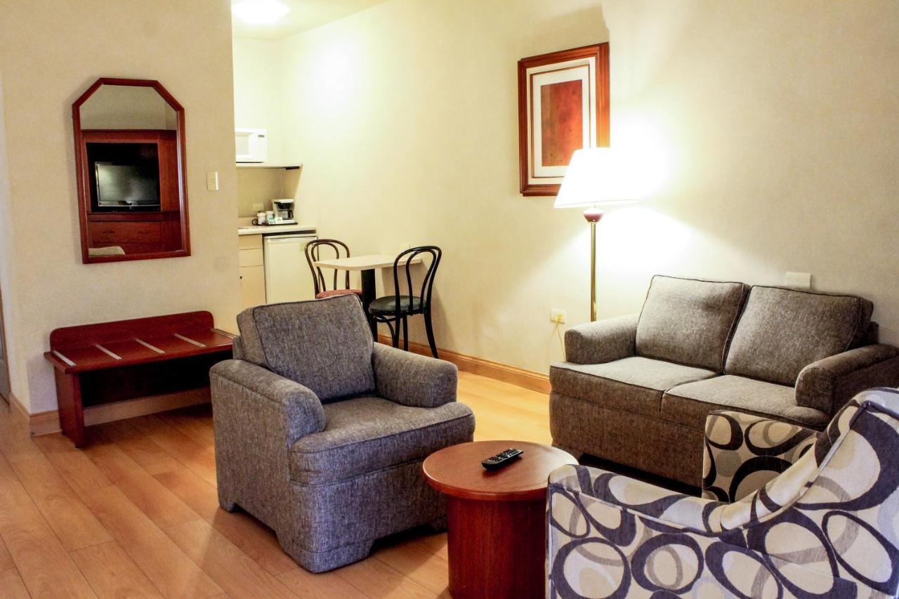 Holiday Inn Express Chihuahua By Ihg Εξωτερικό φωτογραφία