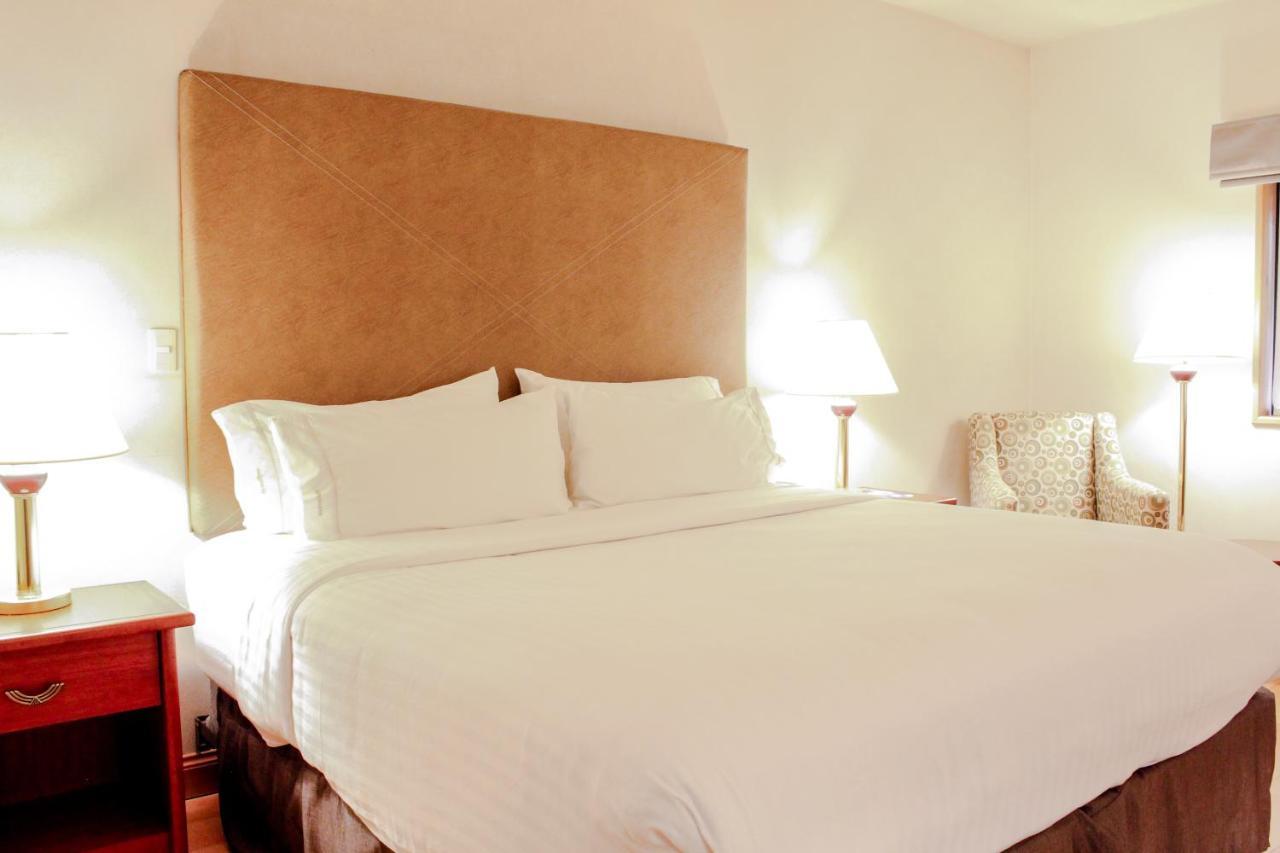 Holiday Inn Express Chihuahua By Ihg Εξωτερικό φωτογραφία