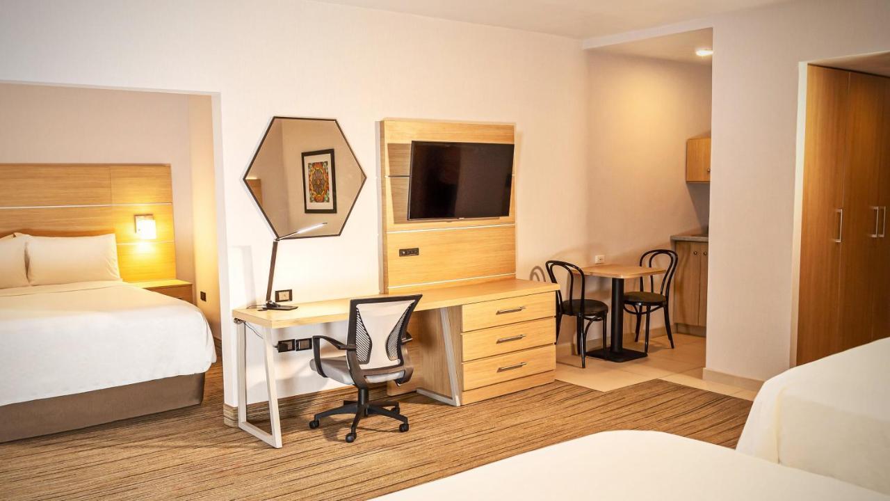 Holiday Inn Express Chihuahua By Ihg Εξωτερικό φωτογραφία