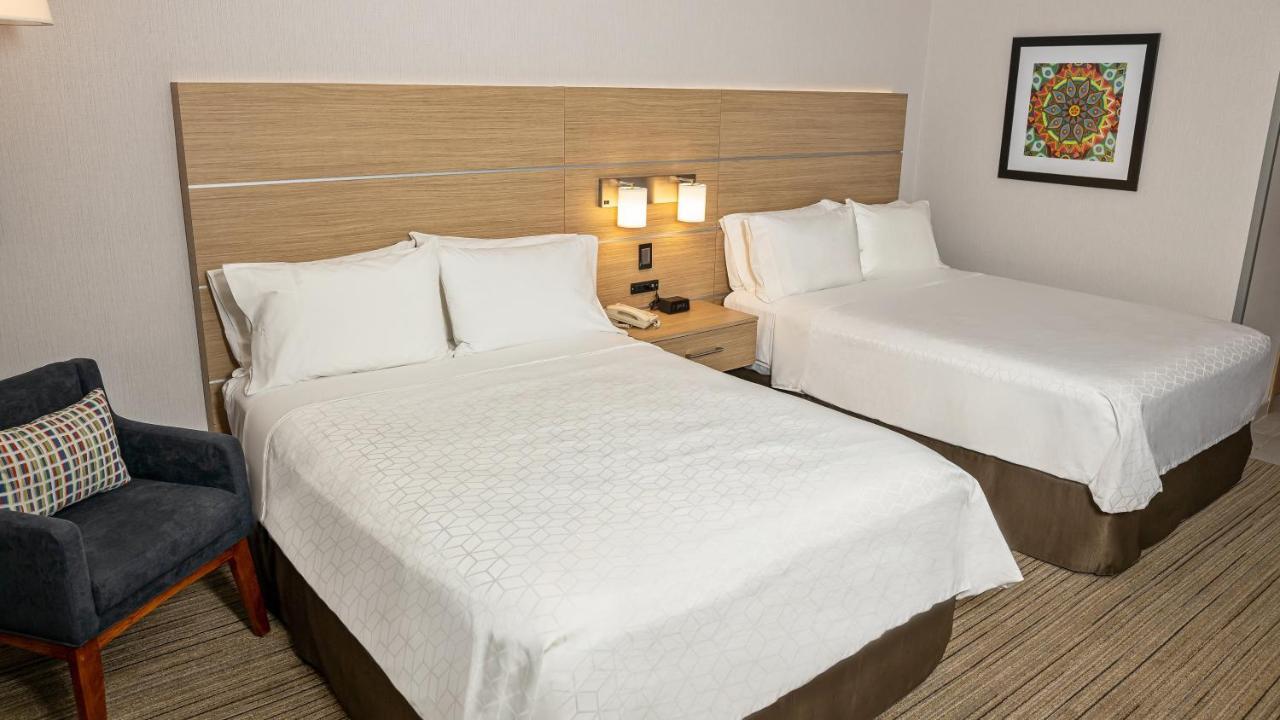 Holiday Inn Express Chihuahua By Ihg Εξωτερικό φωτογραφία