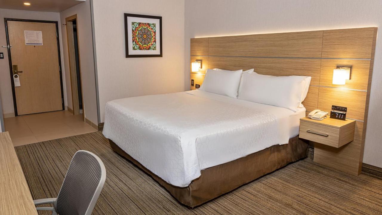 Holiday Inn Express Chihuahua By Ihg Εξωτερικό φωτογραφία