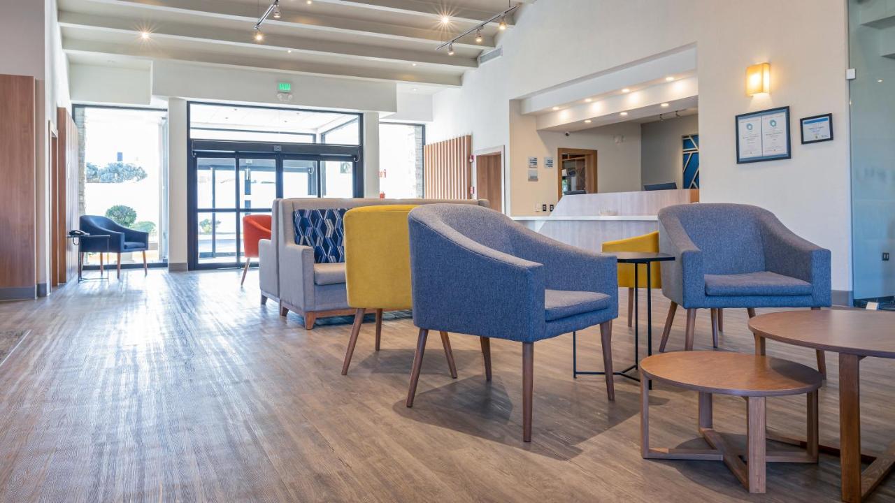 Holiday Inn Express Chihuahua By Ihg Εξωτερικό φωτογραφία