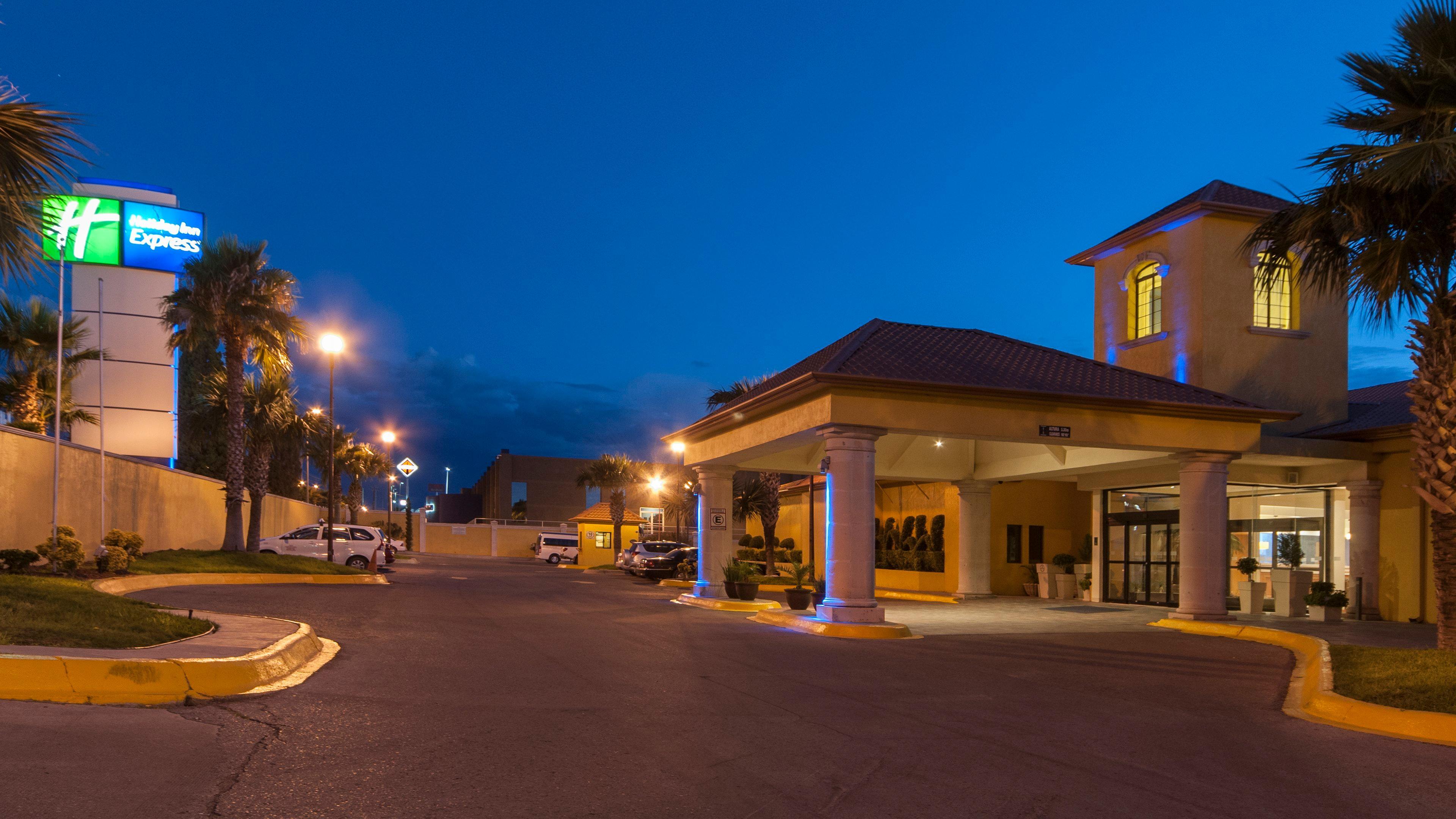 Holiday Inn Express Chihuahua By Ihg Εξωτερικό φωτογραφία